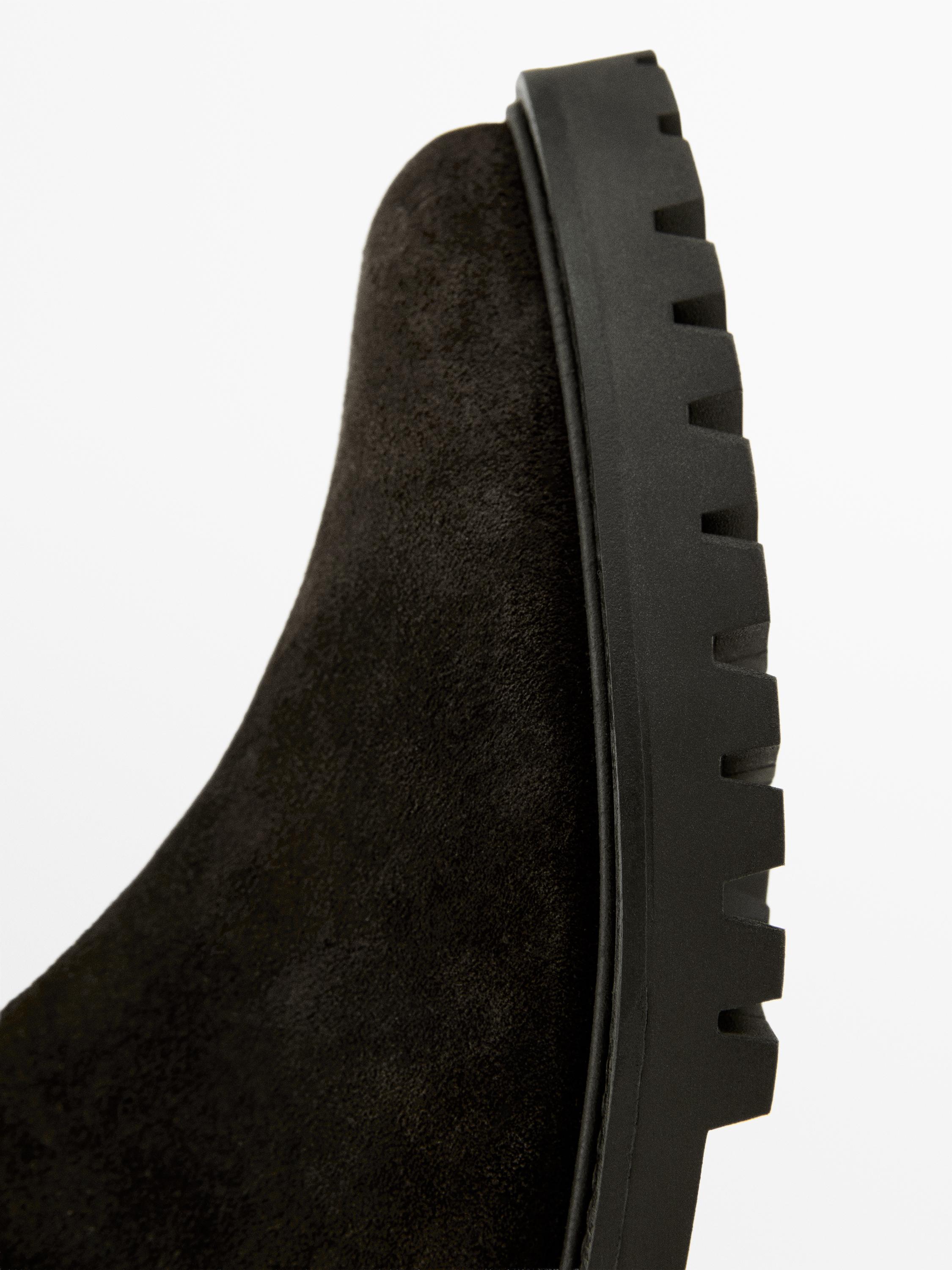 Chelsea boots montantes en croûte de cuir